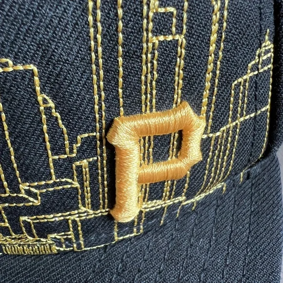 Pittsburgh pirates Black and Gold City Skyline Cap fitted 6 3/4 - Picture 3 of 11